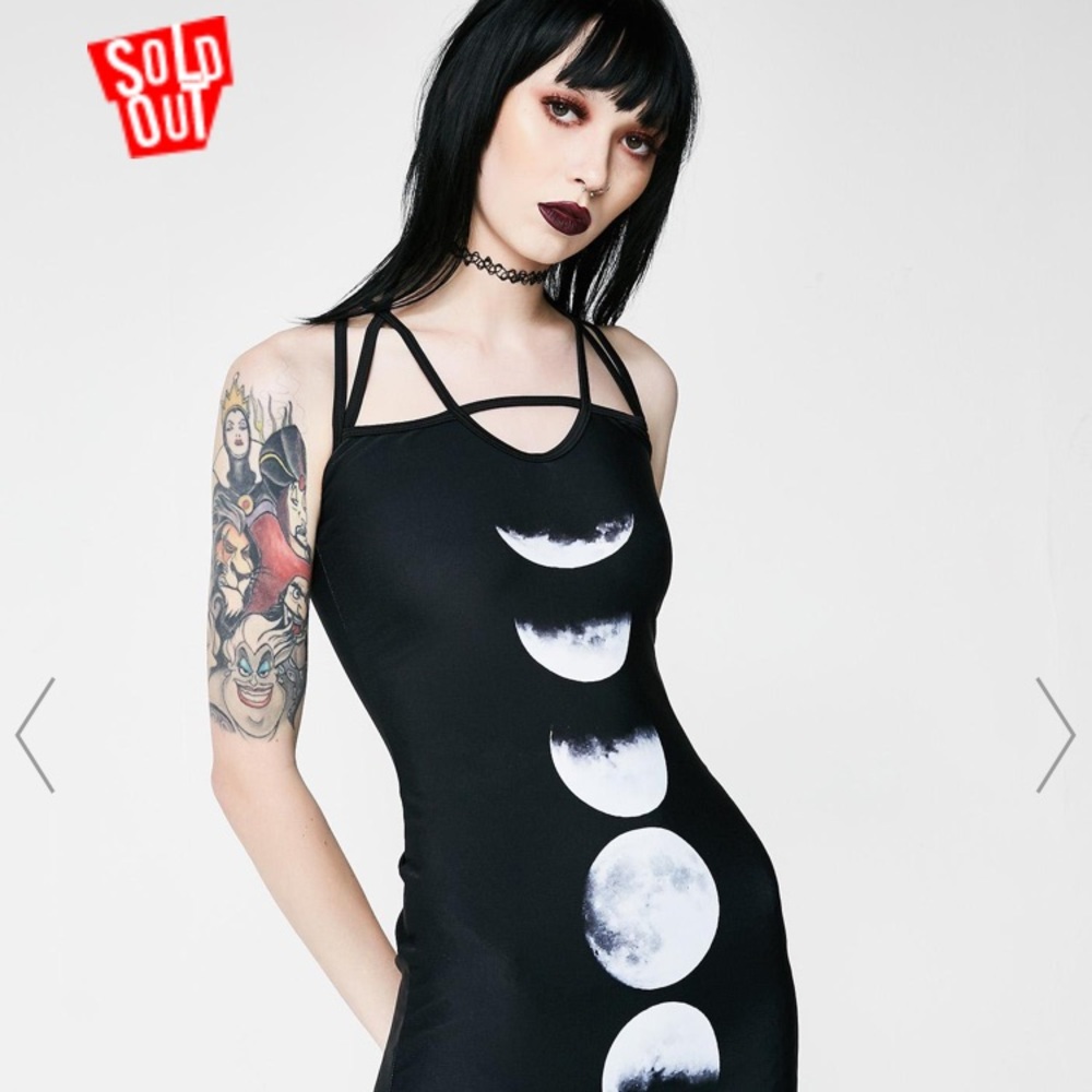 SOLD OUT “Under the Moonlight Strappy Dress”